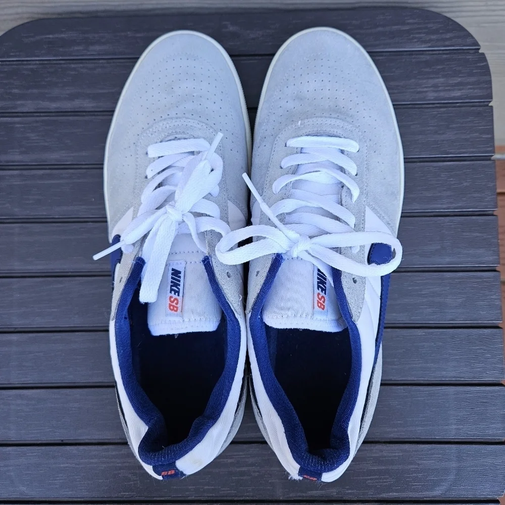Nike Heritage Vulc SB White Gray Deep Royal Blue Shoes Mens Sneakers Size 9.5